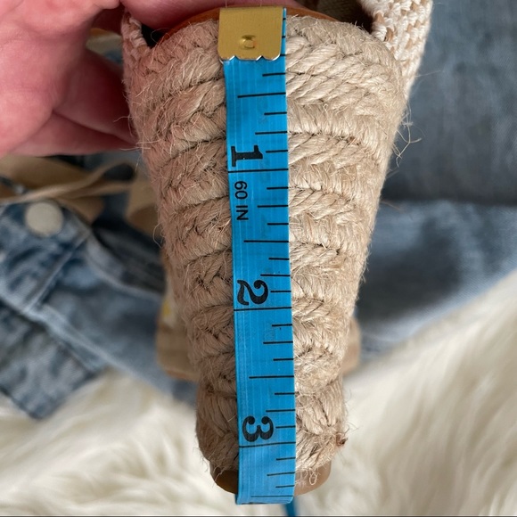 Ensley Andre Assous Espadrille Wedge 🌸🌼 Size 7-7.5 38 - Picture 13 of 13